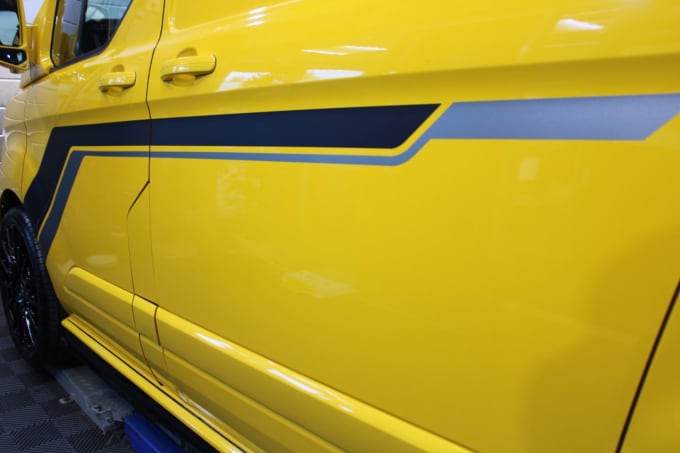 2025 Ford Transit Custom
