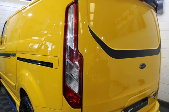 2025 Ford Transit Custom