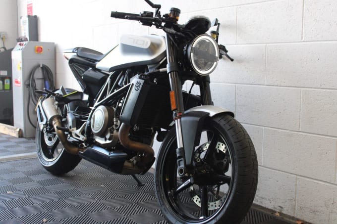 2025 Husqvarna Vitpilen 701