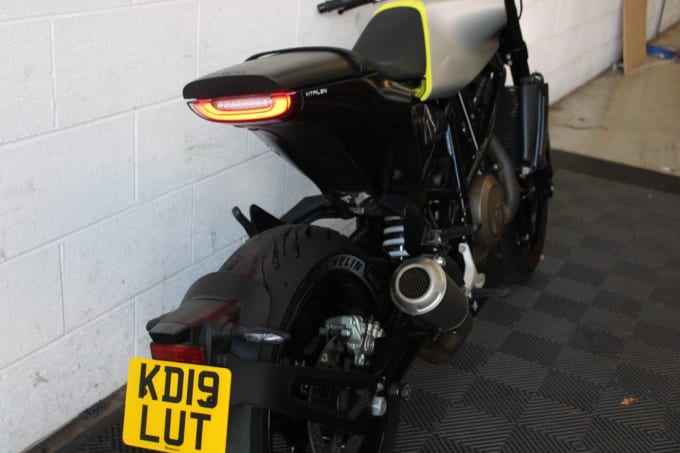 2025 Husqvarna Vitpilen 701