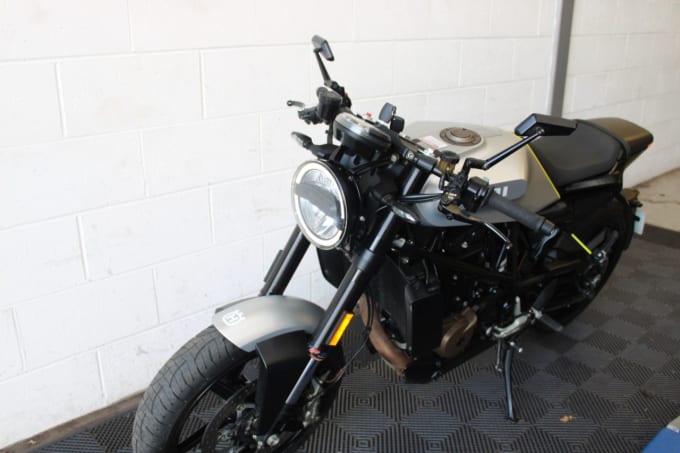 2025 Husqvarna Vitpilen 701