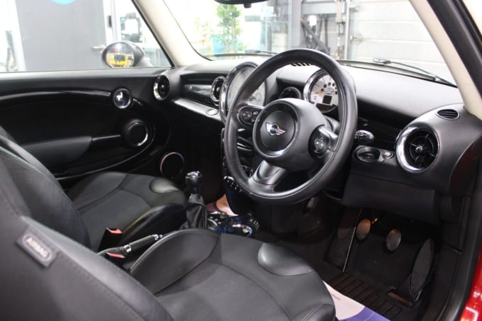 2025 Mini Hatch