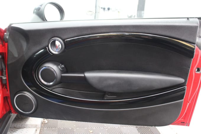 2025 Mini Hatch