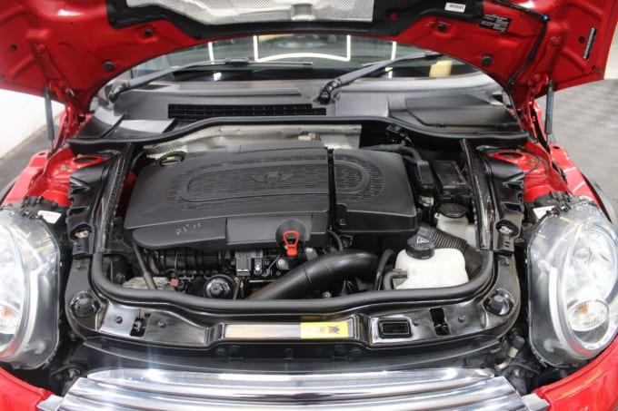2025 Mini Hatch