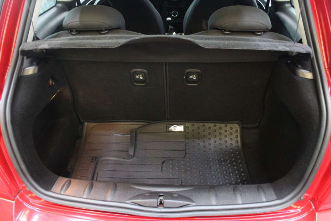 2025 Mini Hatch