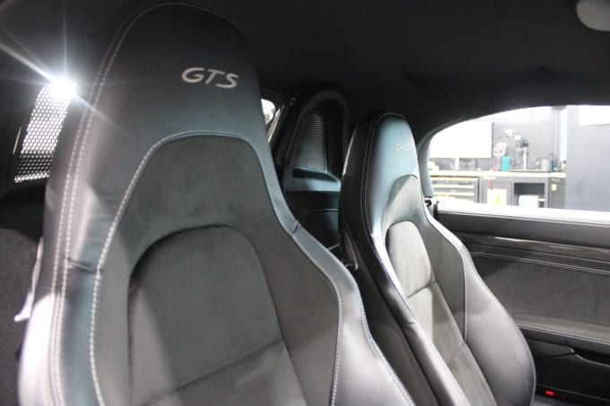 2023 Porsche 718 Boxster