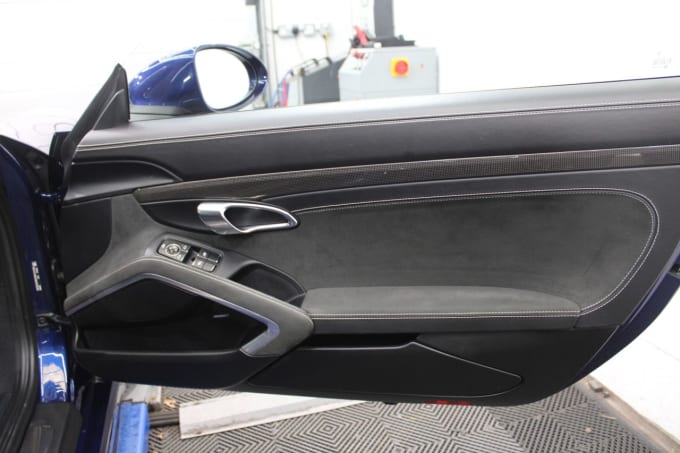 2023 Porsche 718 Boxster