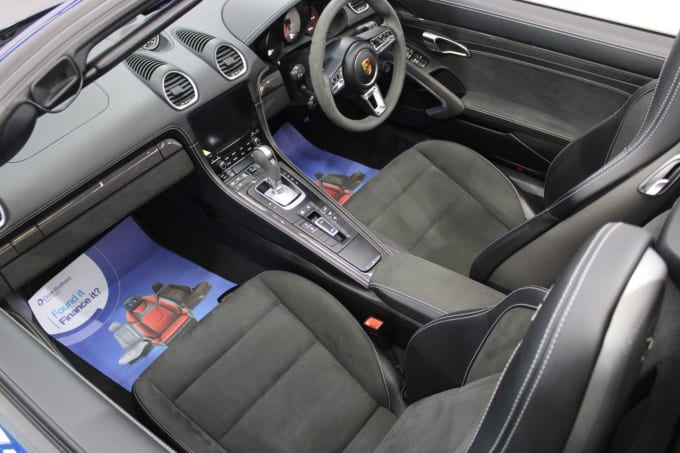 2023 Porsche 718 Boxster