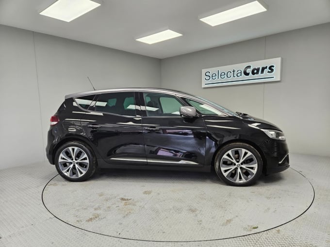 2024 Renault Scenic