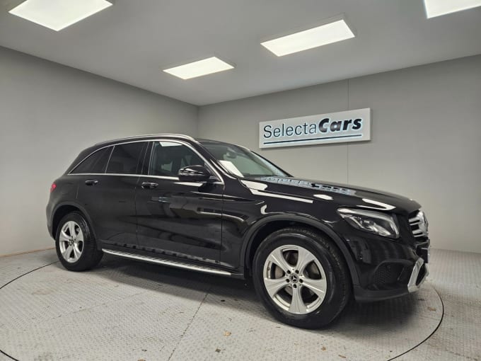 2025 Mercedes-benz Glc