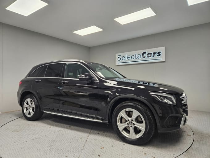 2025 Mercedes-benz Glc