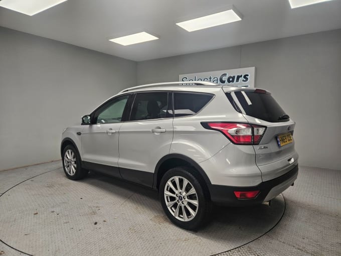 2025 Ford Kuga