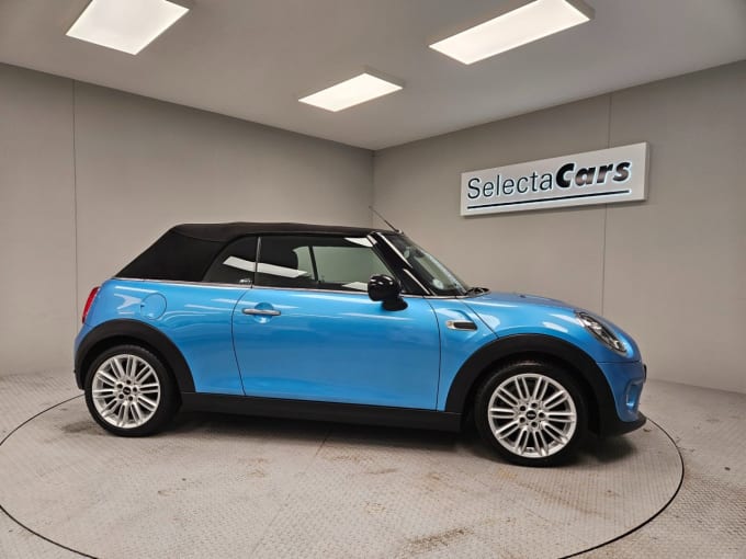 2025 Mini Convertible