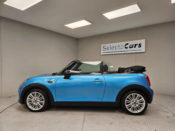 2025 Mini Convertible