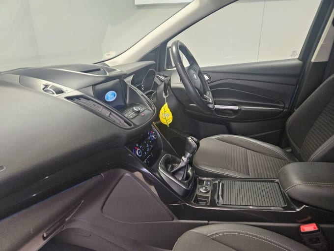 2025 Ford Kuga