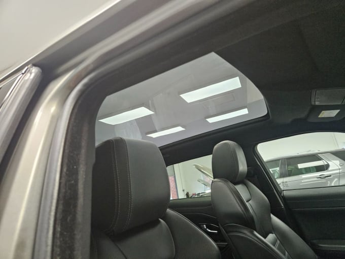 2025 Land Rover Range Rover Evoque