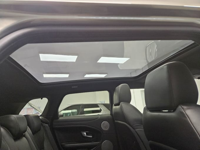 2025 Land Rover Range Rover Evoque