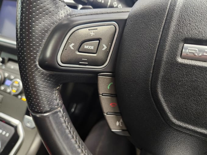 2025 Land Rover Range Rover Evoque