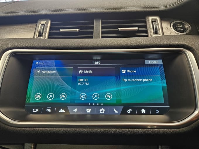 2025 Land Rover Range Rover Evoque