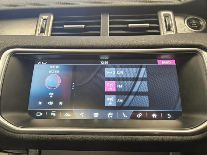 2025 Land Rover Range Rover Evoque
