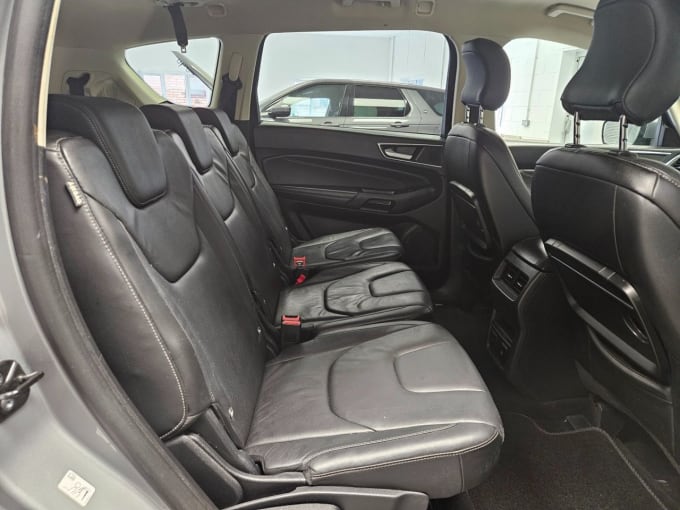 2025 Ford S-max