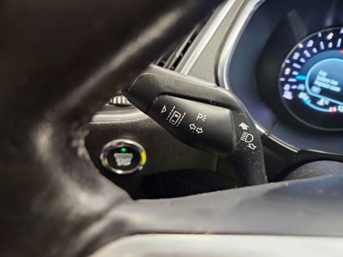 2025 Ford S-max