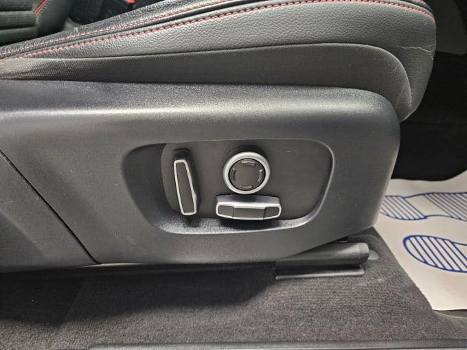 2025 Land Rover Discovery Sport