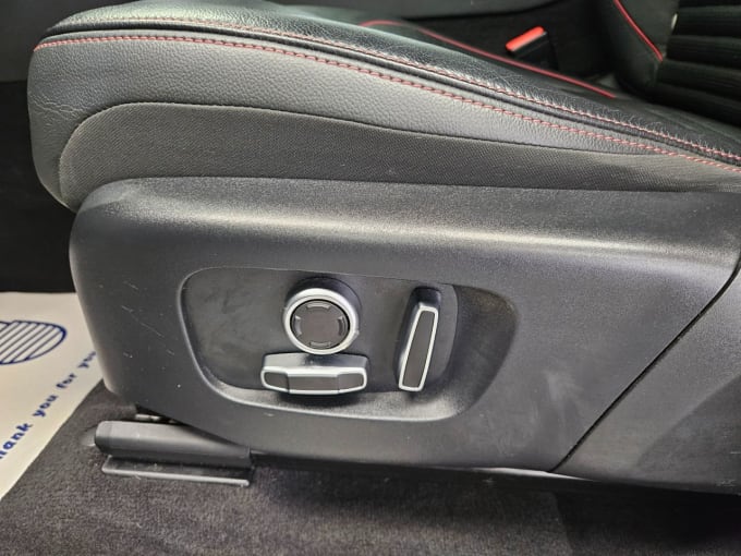 2025 Land Rover Discovery Sport