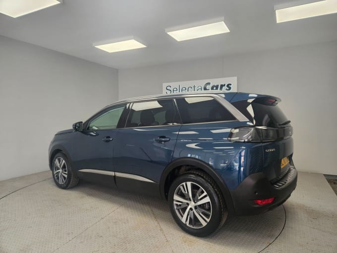 2025 Peugeot 5008