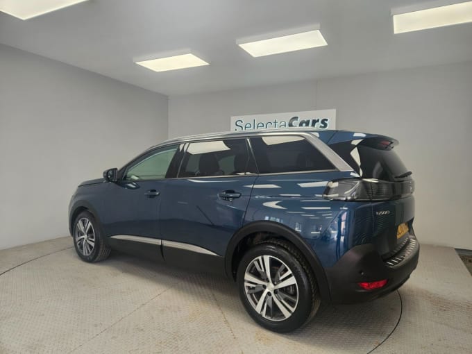 2025 Peugeot 5008