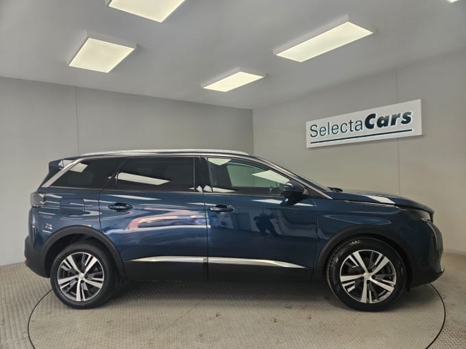 2025 Peugeot 5008