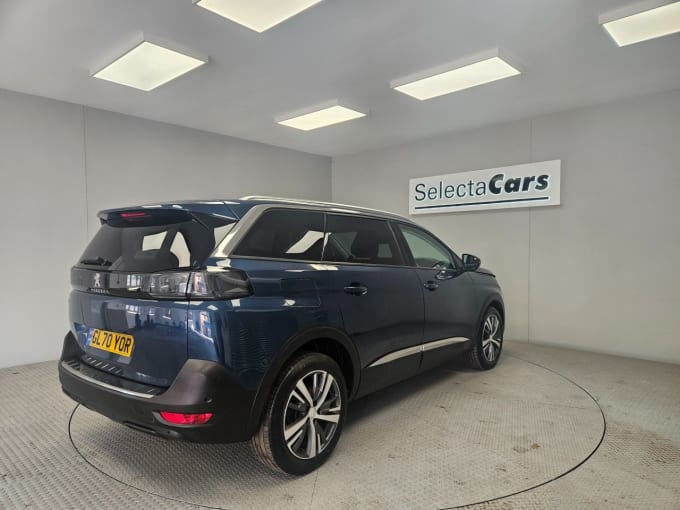 2025 Peugeot 5008