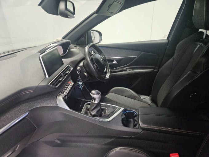 2025 Peugeot 3008