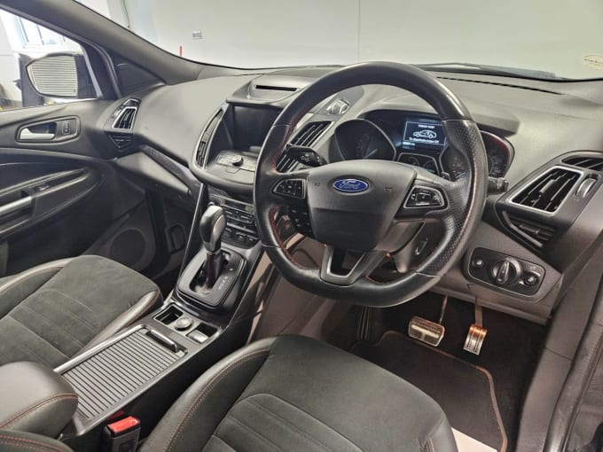 2025 Ford Kuga