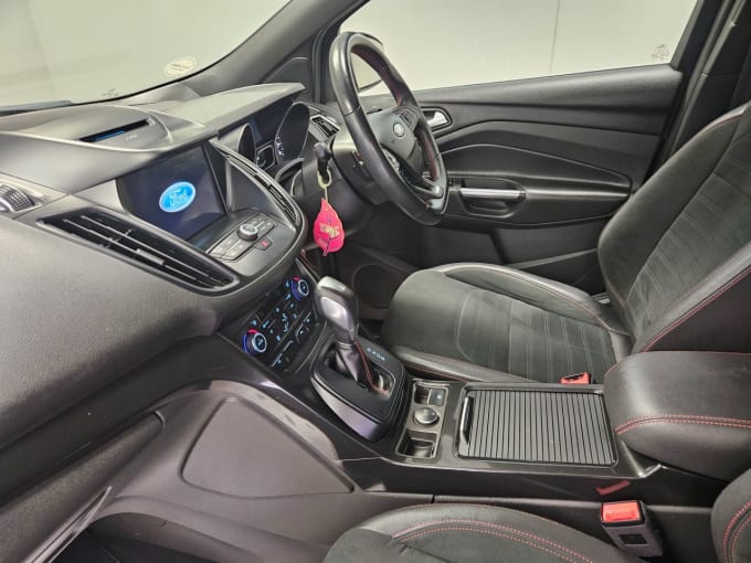 2025 Ford Kuga