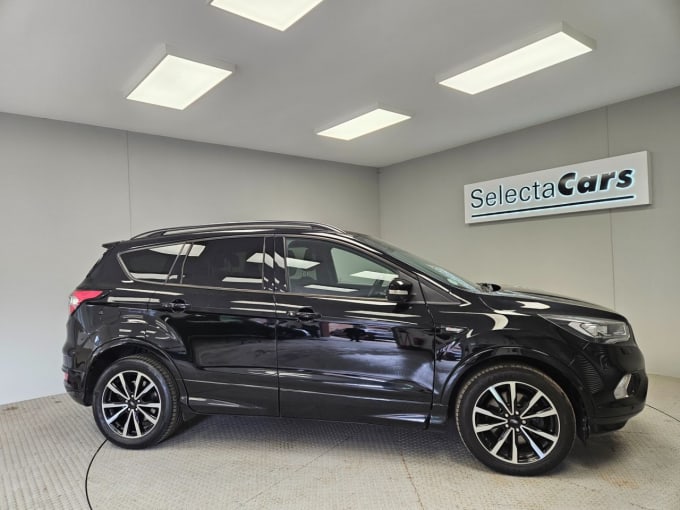 2025 Ford Kuga