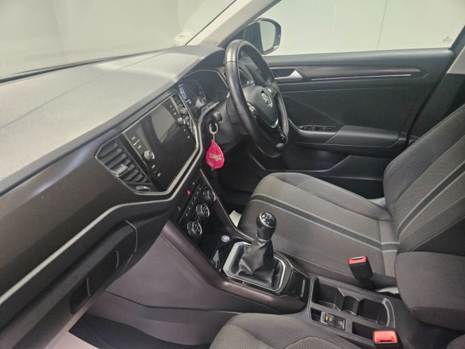 2025 Volkswagen T-roc