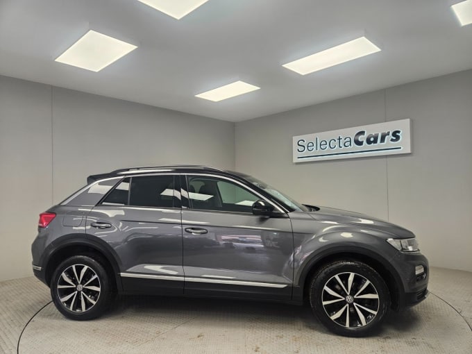 2025 Volkswagen T-roc