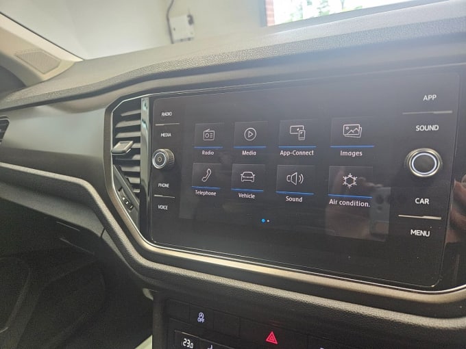2025 Volkswagen T-roc
