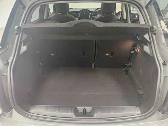 2025 Mini Hatch