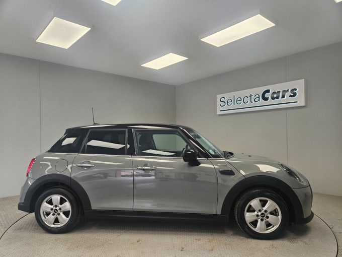 2025 Mini Hatch