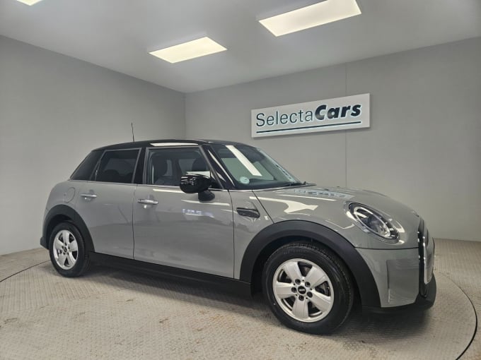 2025 Mini Hatch