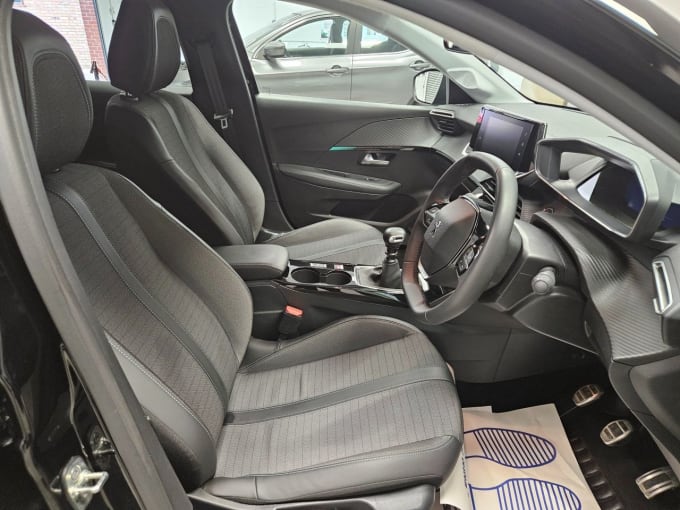 2025 Peugeot 208
