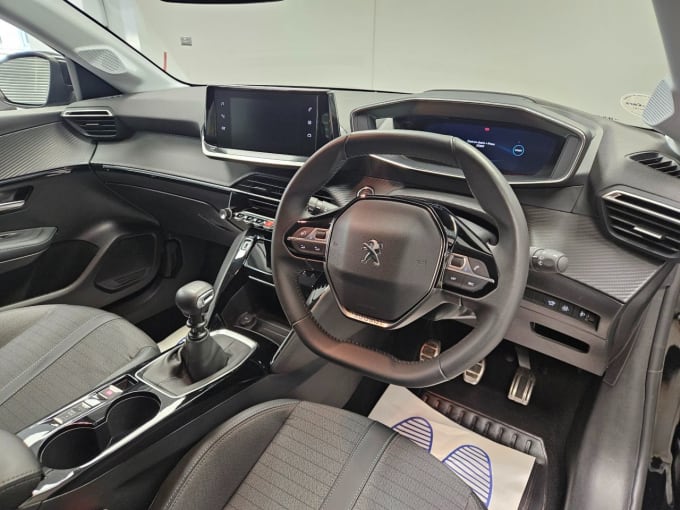 2025 Peugeot 208