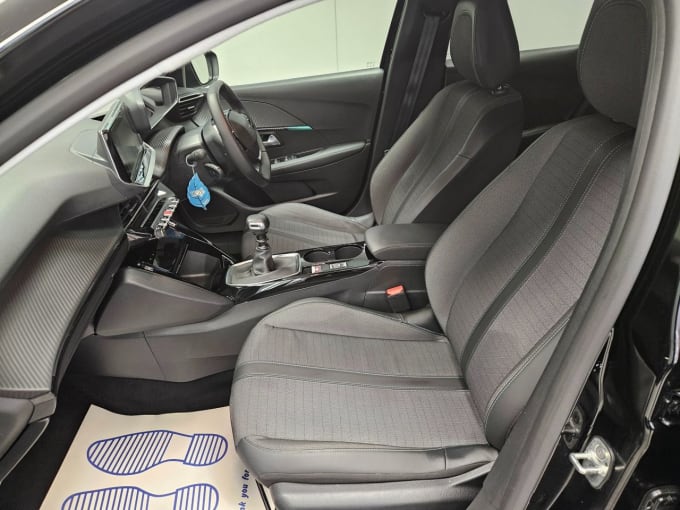 2025 Peugeot 208