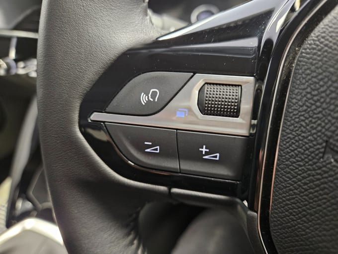 2025 Peugeot 208