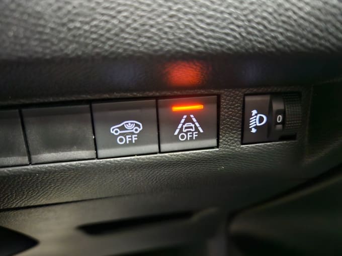 2025 Peugeot 208