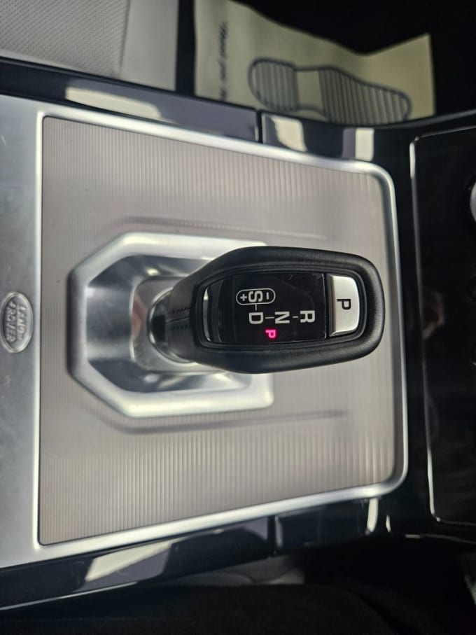 2025 Land Rover Range Rover Evoque