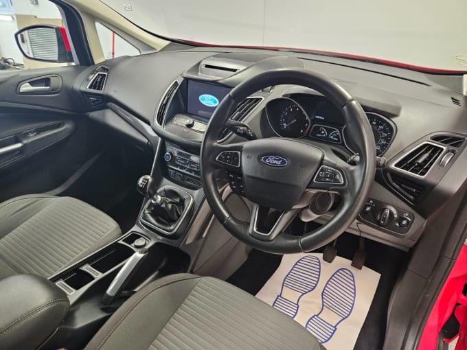 2025 Ford C-max