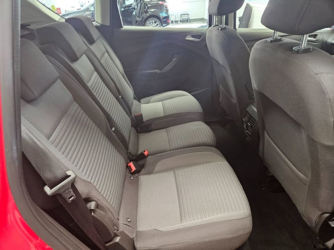 2025 Ford C-max